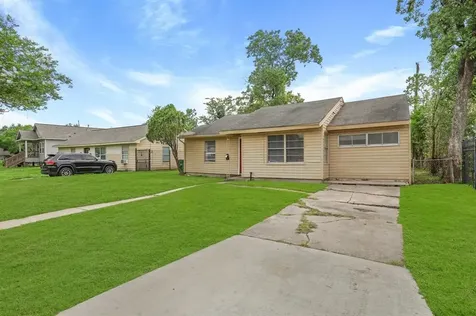 6314 Crestville Street Houston TX 77033