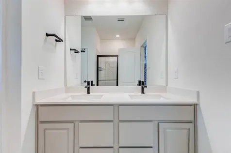 2880 Grand Anse Drive Katy TX 77493
