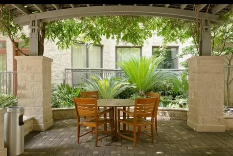 1901 Post Oak Boulevard 2112 Houston TX 77056