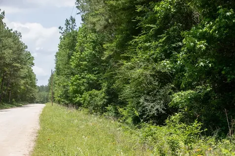 04 Highway 190 Oakhurst TX 77359