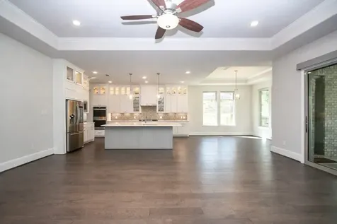 604 Castlewood Cove Lane Pinehurst TX 77362