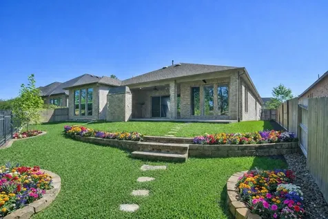 604 Castlewood Cove Lane Pinehurst TX 77362