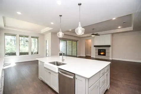604 Castlewood Cove Lane Pinehurst TX 77362