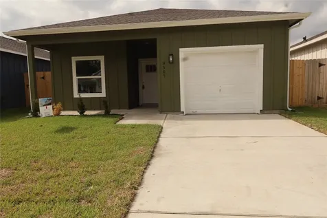 9907 Dipping Brook Street Houston TX 77076