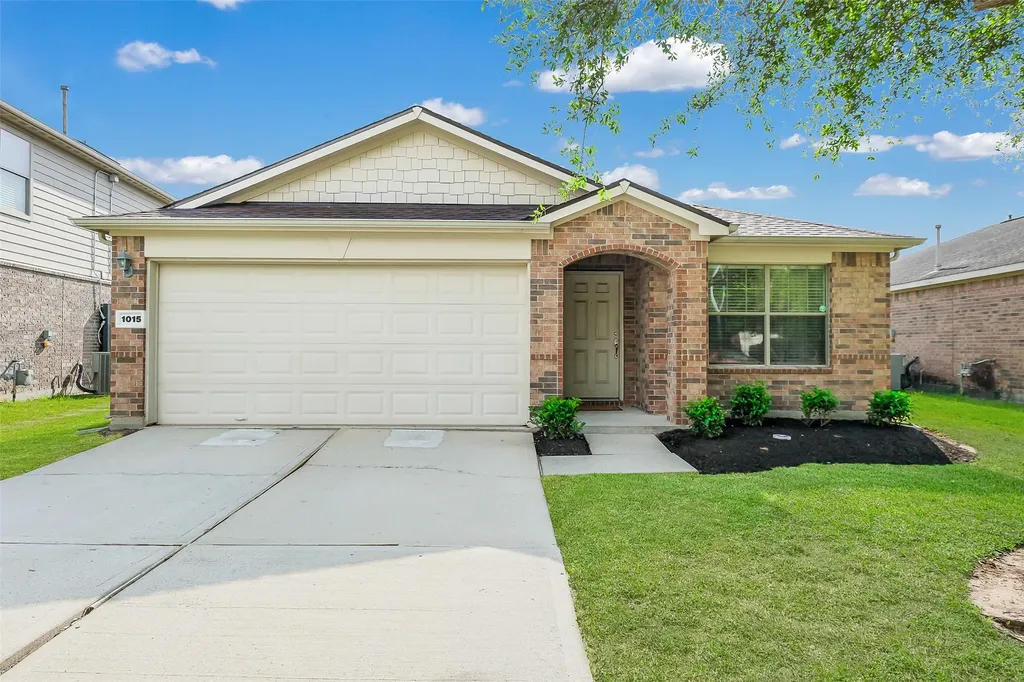 1015 Honeysuckle Vine Drive Rosenberg TX 77469