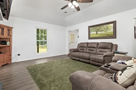 9994 Ruby Lane Silsbee TX 77656