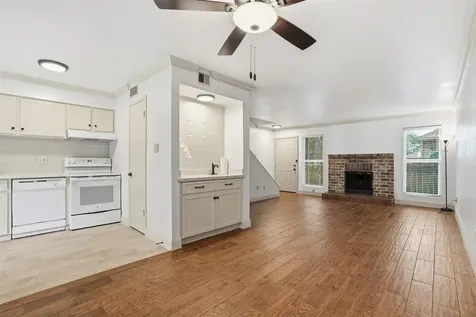 2200 Cypress Landing Drive A3 Houston TX 77090