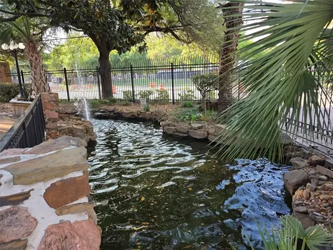 2300 Old Spanish Trail Drive 2116 Houston TX 77054