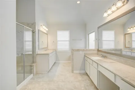 9624 Cambridge Manor Lane Houston TX 77045