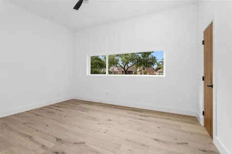 36 Winthrop Harbor Montgomery TX 77356