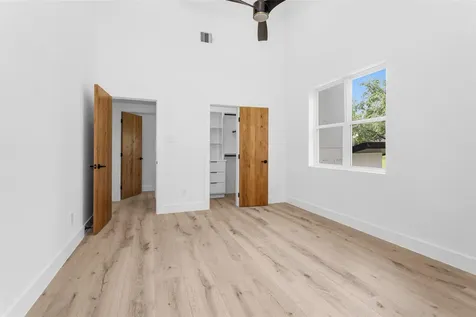 36 Winthrop Harbor Montgomery TX 77356