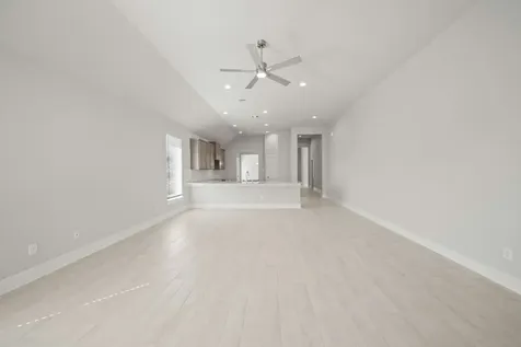 412 Elmbrook Terrace Way Waller TX 77484