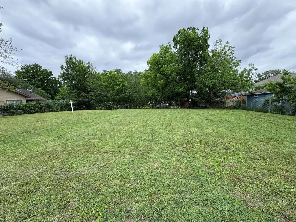 4503 Collingsworth Street Houston TX 77026