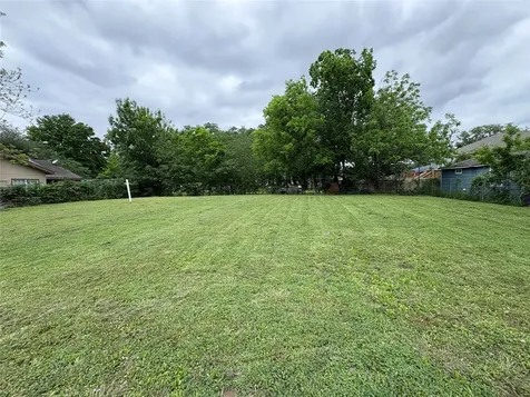 4503 Collingsworth Street Houston TX 77026