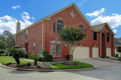 1408 S Friendswood Drive 106 Friendswood TX 77546