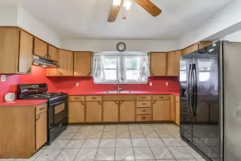 212 Danna Lane Houston TX 77009