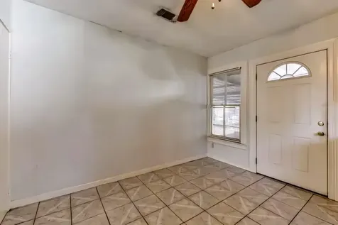 212 Danna Lane Houston TX 77009