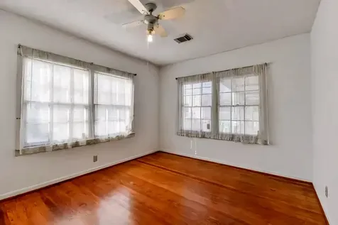 212 Danna Lane Houston TX 77009