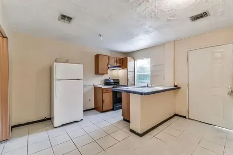 212 Danna Lane Houston TX 77009
