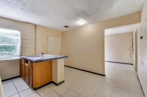 212 Danna Lane Houston TX 77009