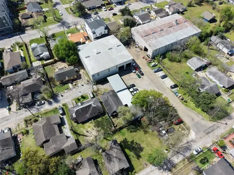 212 Danna Lane Houston TX 77009
