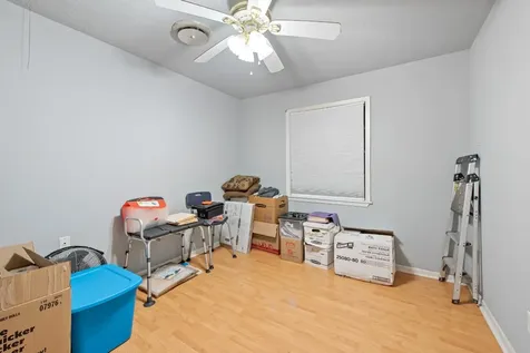 1407 W 6th Street Caldwell TX 77836