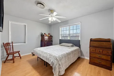 1407 W 6th Street Caldwell TX 77836