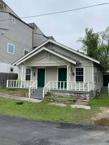 1504 Weber Street Houston TX 77007