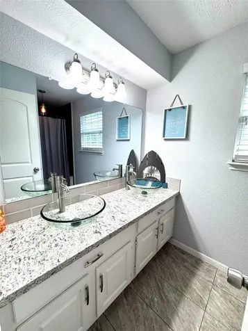 2809 La Mesa Street Bay City TX 77414