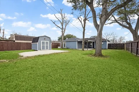 714 Heisse Street Alvin TX 77511