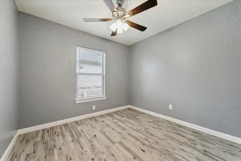 714 Heisse Street Alvin TX 77511