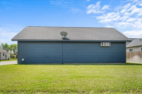 1207 Pecan Street Brenham TX 77833
