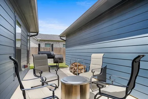 1207 Pecan Street Brenham TX 77833