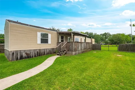 13422 W 6th Street Santa Fe TX 77510