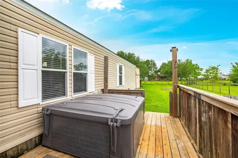 13422 W 6th Street Santa Fe TX 77510
