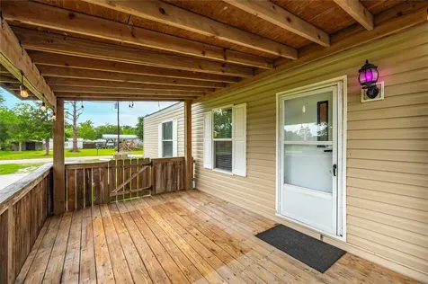 13422 W 6th Street Santa Fe TX 77510