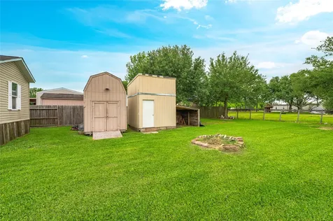 13422 W 6th Street Santa Fe TX 77510