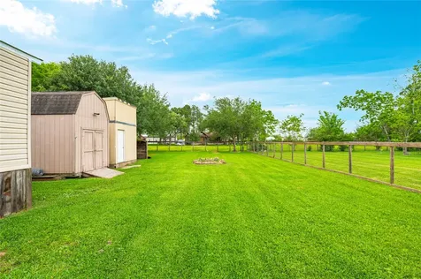 13422 W 6th Street Santa Fe TX 77510