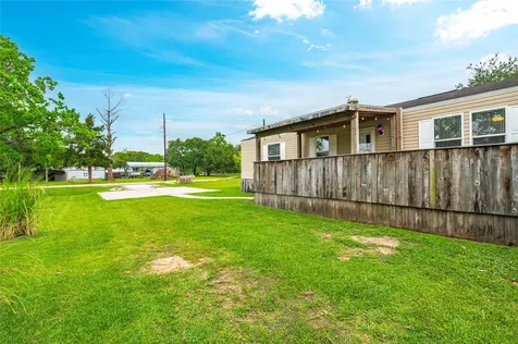 13422 W 6th Street Santa Fe TX 77510