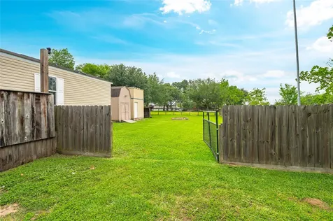 13422 W 6th Street Santa Fe TX 77510