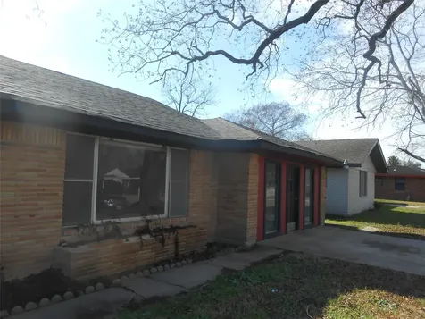 2711 Knotty Oaks Key South Houston TX 77045