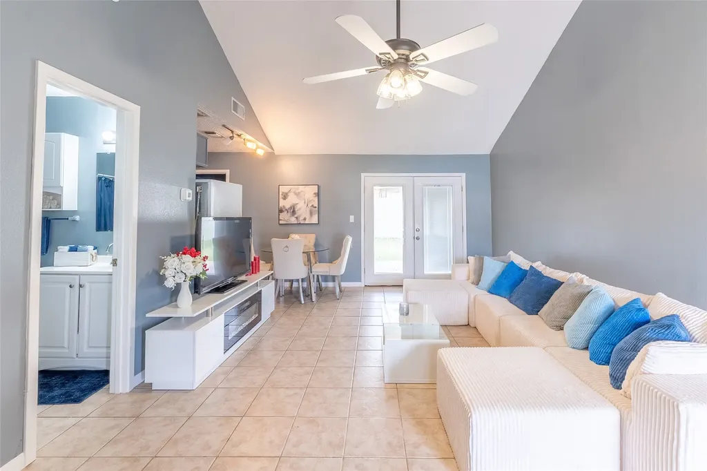 23 Townhouse Lane 23 Trinity TX 75862