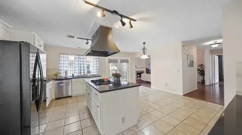7518 Honey Creek Lane Houston TX 77095