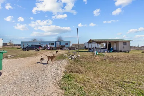 5615 Road 3550 Cleveland TX 77327