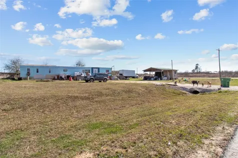 5615 Road 3550 Cleveland TX 77327