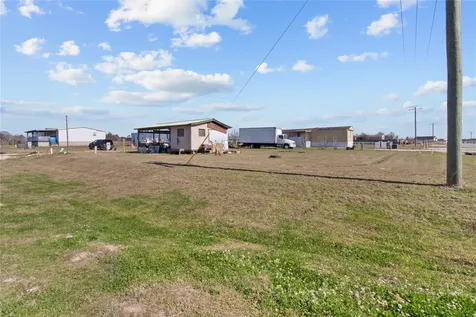5615 Road 3550 Cleveland TX 77327