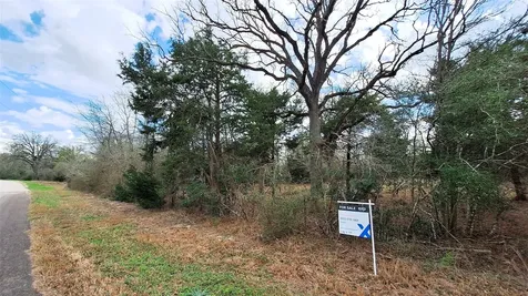 1014 Beaver Lake Drive Caldwell TX 77836