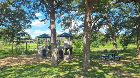 1014 Beaver Lake Drive Caldwell TX 77836