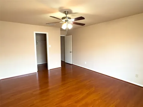 9800 Pagewood Lane 2705 Houston TX 77042
