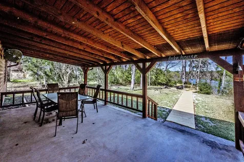310 Marla Circle Huntsville TX 77320